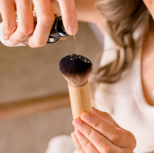 Self Tanner Kabuki Facial Brush